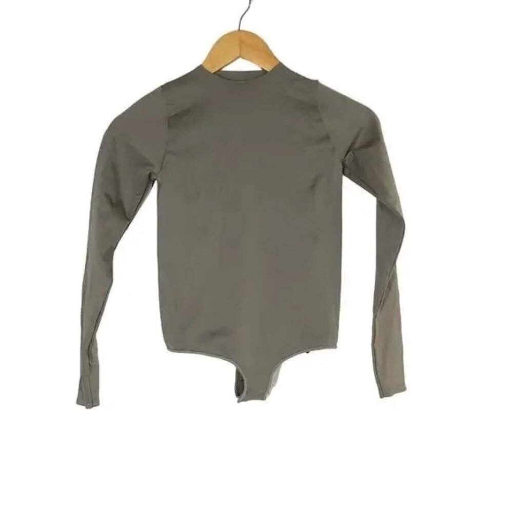 SKIMS Essential Bodysuit Crew Neck Long Sleeve Seamlesss Stretch  S/M